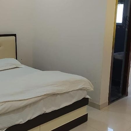 Bhagwan Hotel Gonda Eksteriør bilde