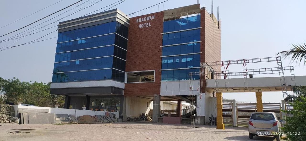 Bhagwan Hotel Gonda Eksteriør bilde